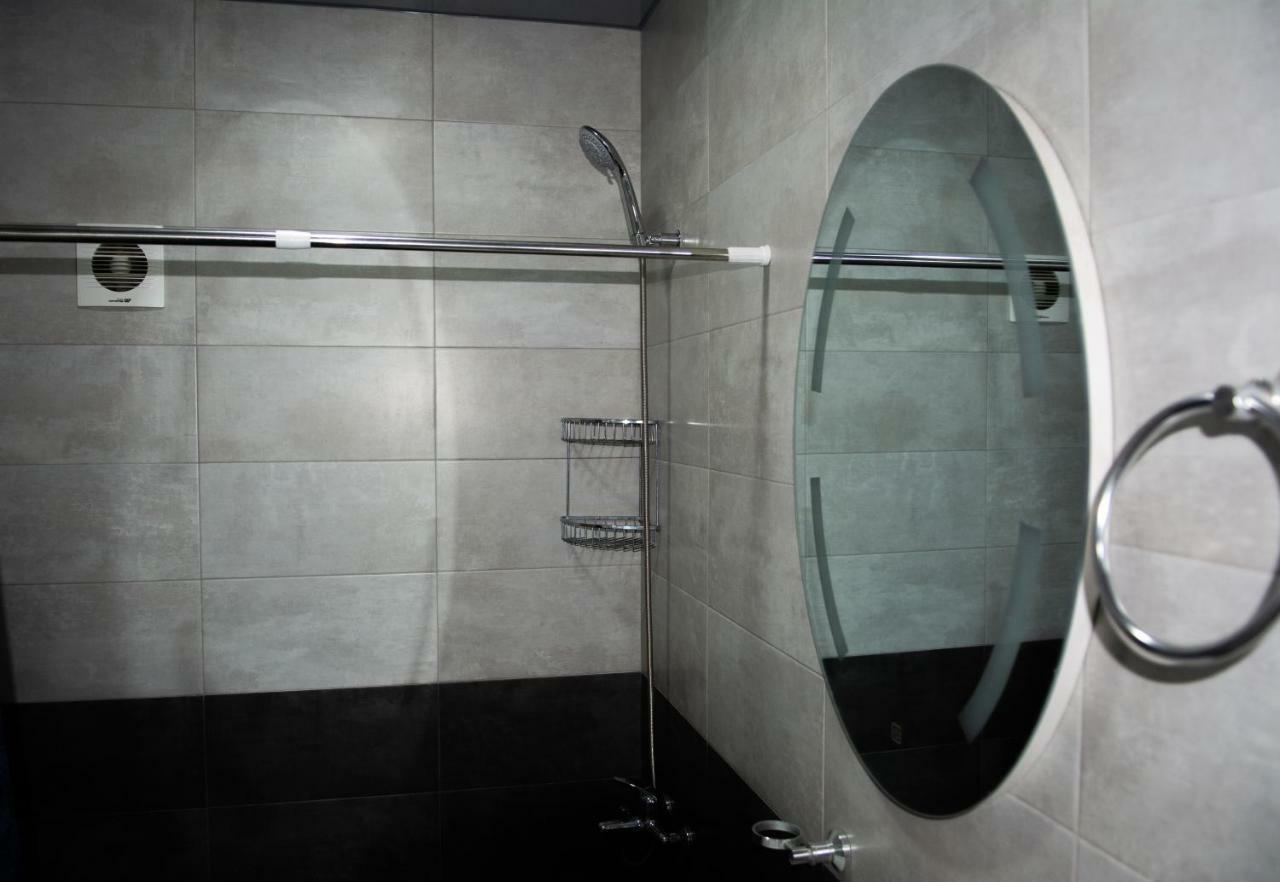 Apartment With Sea View Batumi Exterior photo