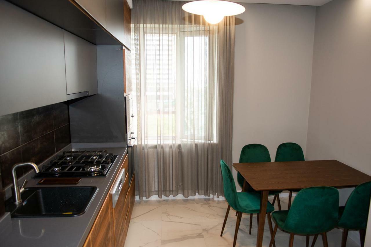 Apartment With Sea View Batumi Exterior photo